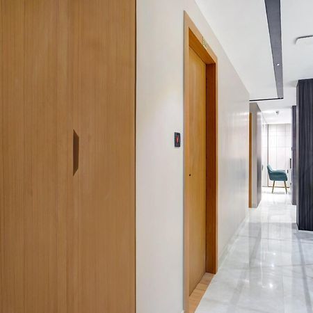 Townhouse Oak Sarusajai Stadium Dispur Exteriör bild