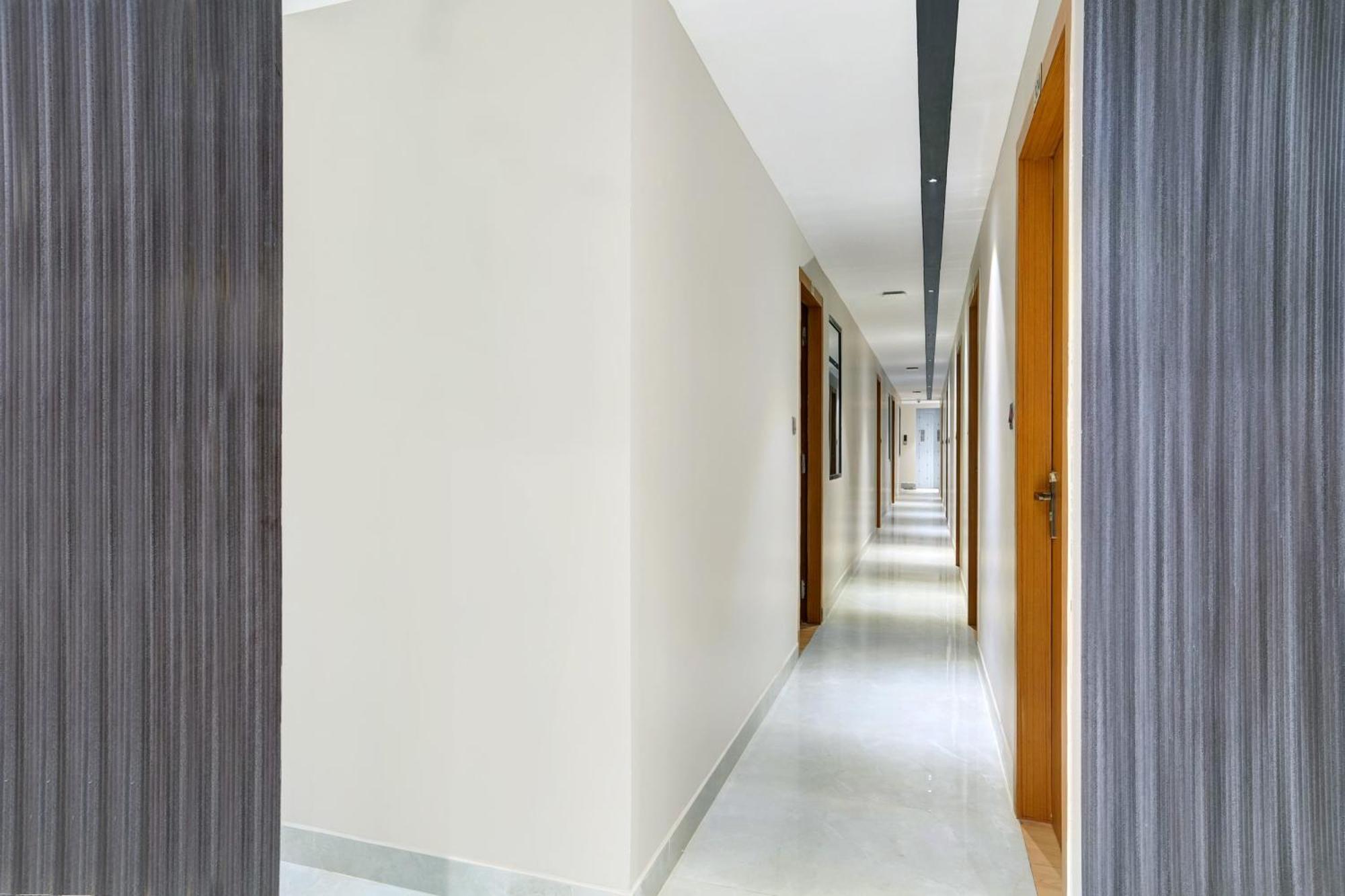 Townhouse Oak Sarusajai Stadium Dispur Exteriör bild