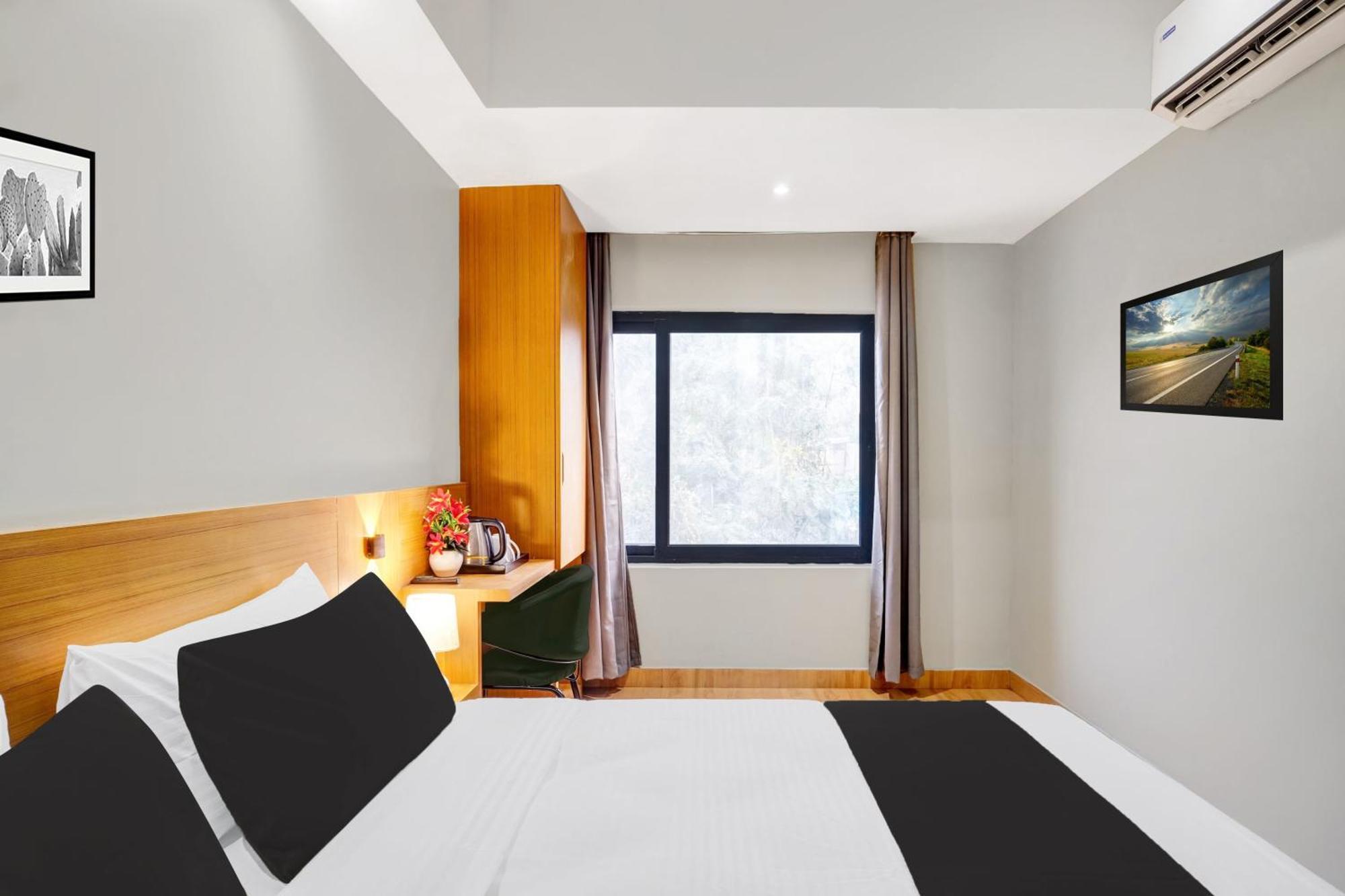 Townhouse Oak Sarusajai Stadium Dispur Exteriör bild